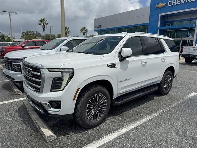 Used 2025 Summit White GMC Elevation image 1