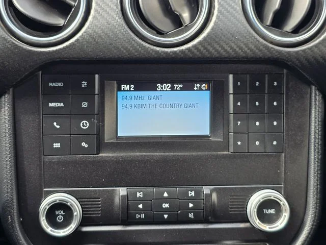 2023 Ford Mustang EcoBoost - Photo 16