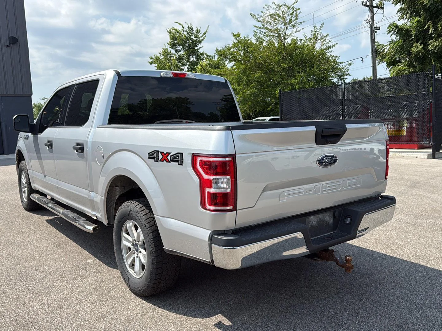 Used 2018 Ingot Silver Ford XLT image 5
