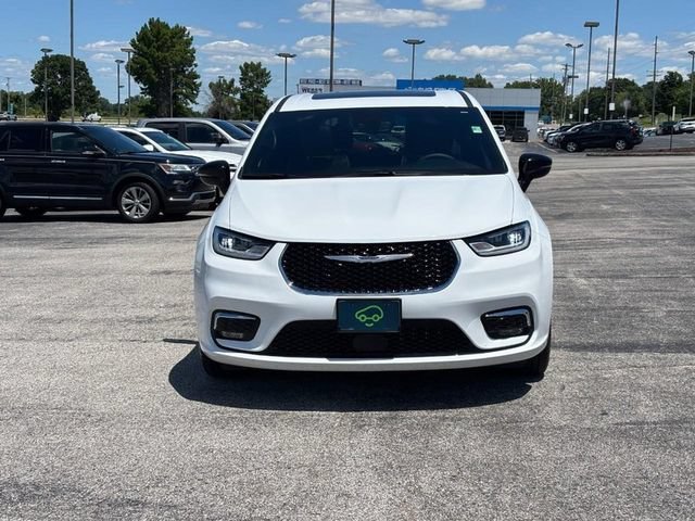 2026 Chrysler Pacifica Limited - Photo 8
