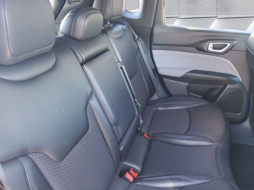 Used 2024 Blue Jeep Latitude image 16