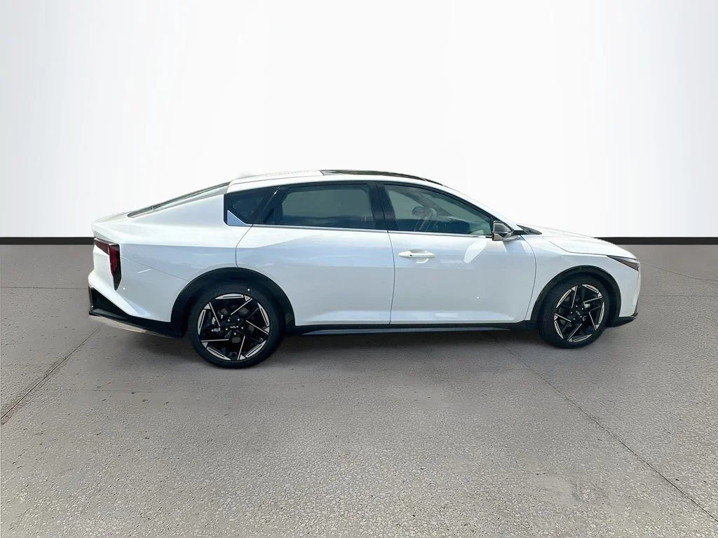New 2026 Snow White Pearl Kia GT-Line image 8