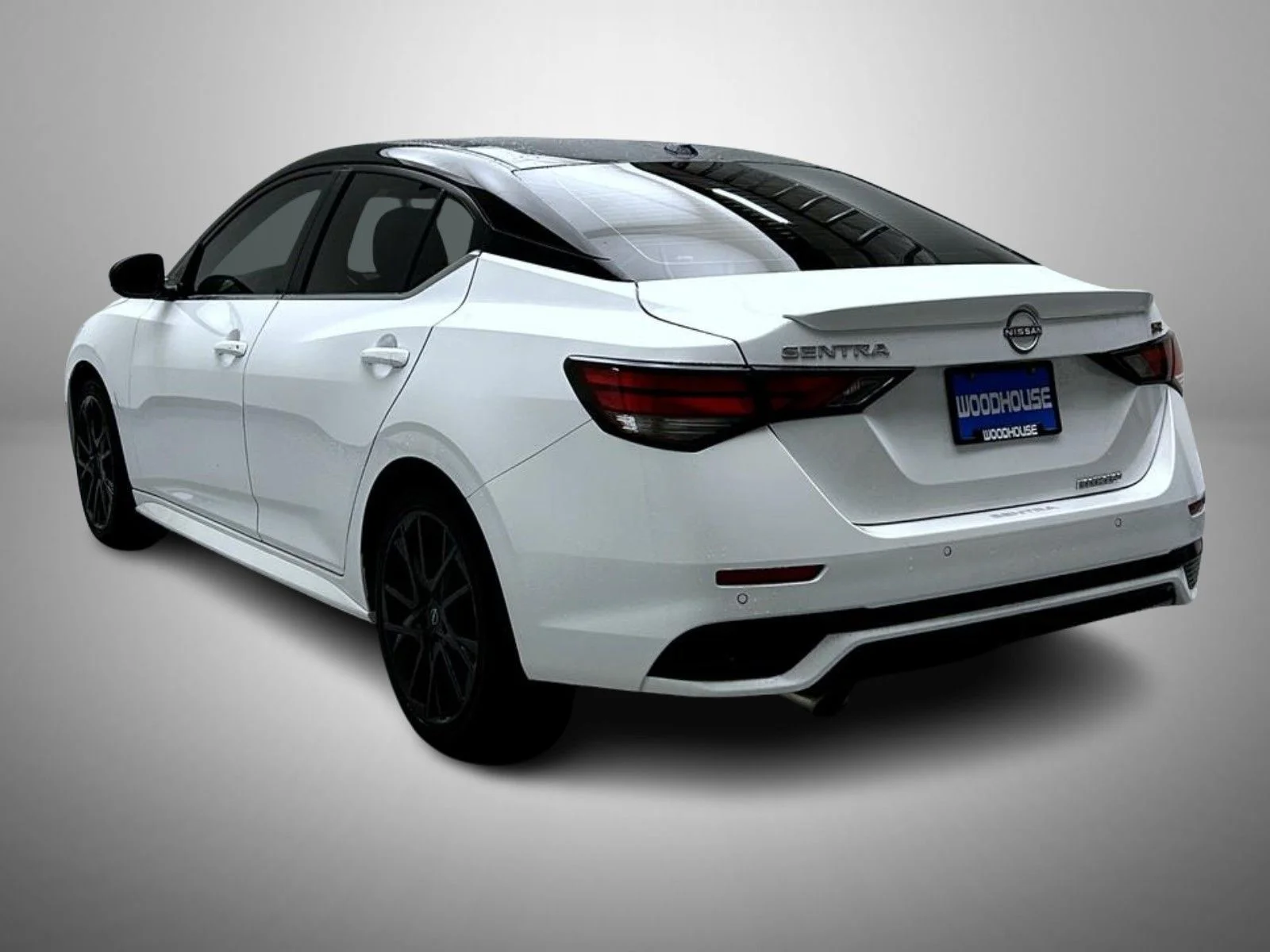 Used 2024 White Nissan SR image 7