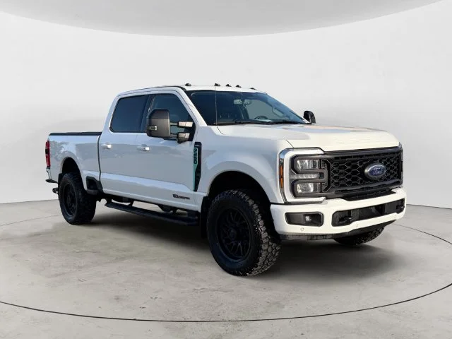 Used 2024 White Ford Lariat image 3