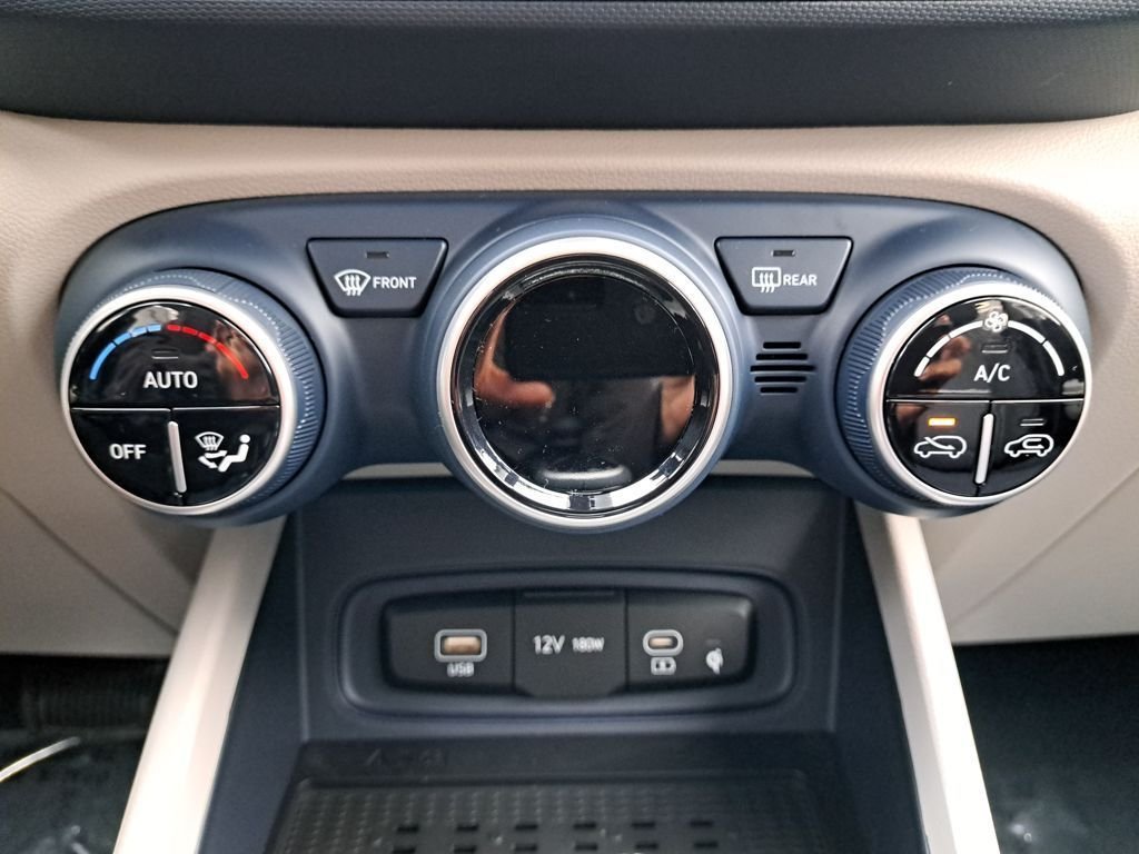 New 2026 White Hyundai SEL image 21
