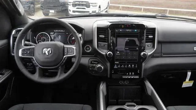 New 2026 Diamond Black Crystal Pearl-Coat Exterior Paint RAM LONE STAR image 15