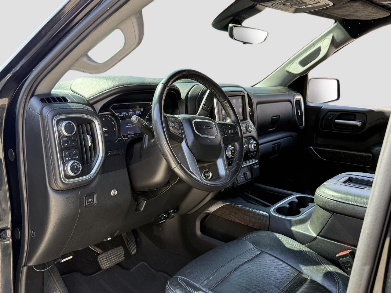 Used 2019 Onyx Black GMC Denali image 15