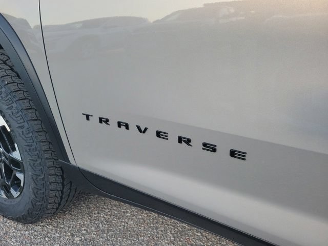 2027 Chevrolet Traverse Z71 - Photo 4