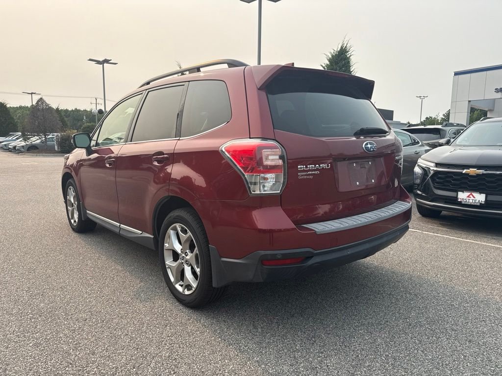 Used 2017 Red Subaru 2.5i Touring image 3