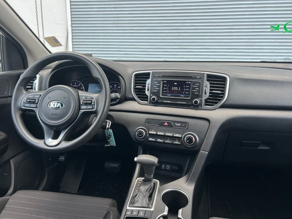 Used 2018 Clear White Kia LX image 10
