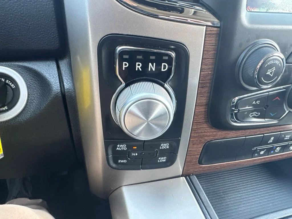 Certified Used 2018 Brilliant Black Crystal Pearlcoat Ram Laramie image 23