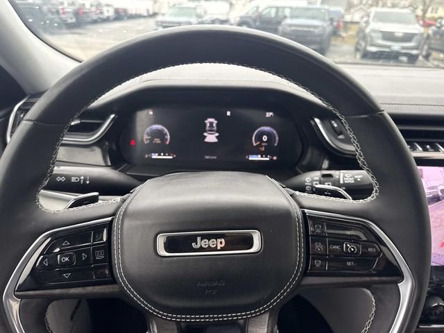 Used 2023 Diamond Black Jeep Overland image 33