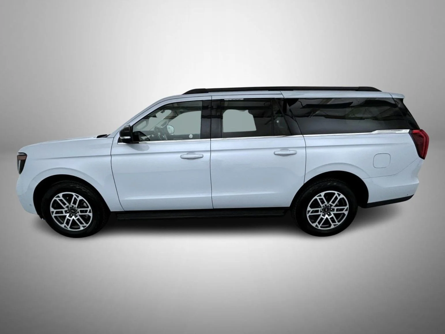 Used 2025 Silver Ford Active image 8