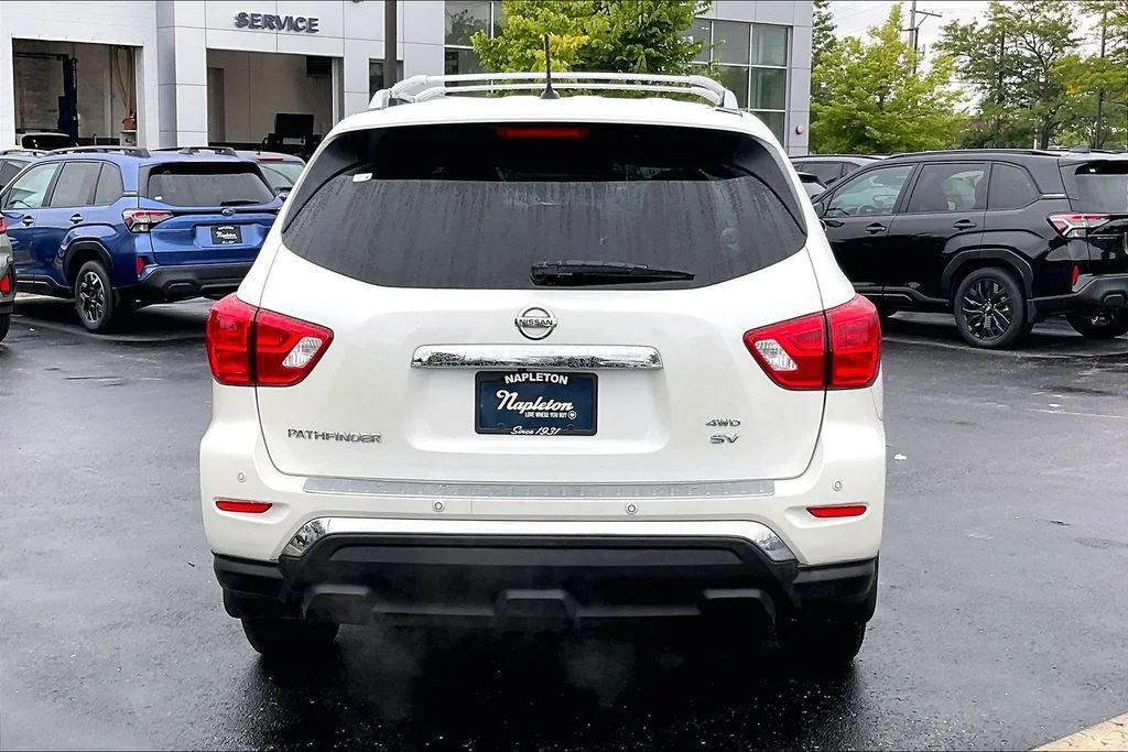 Used 2018 White Nissan SV image 3