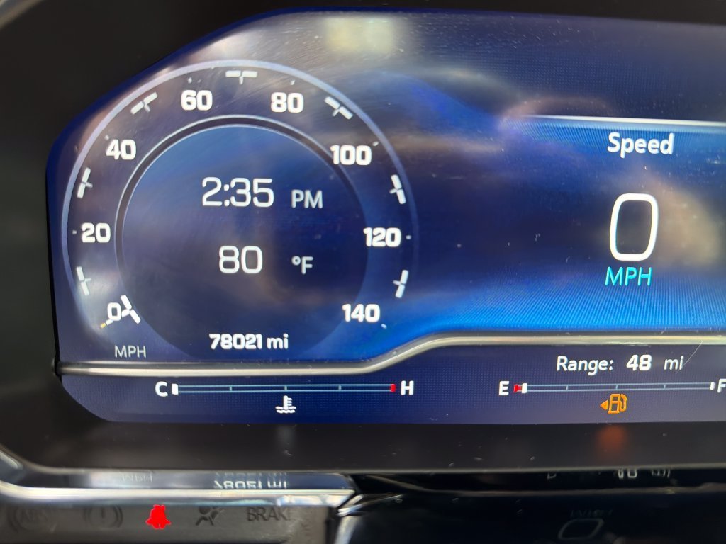 Used 2022 Black Chevrolet High Country image 19