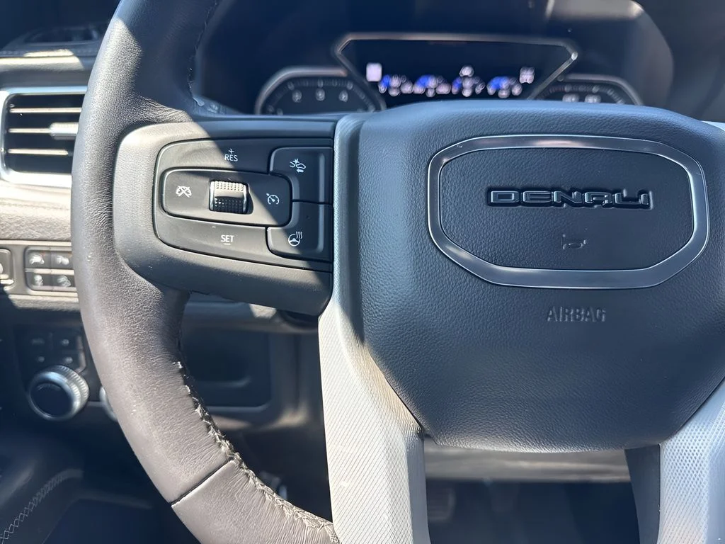 Used 2021 Black GMC Denali image 15