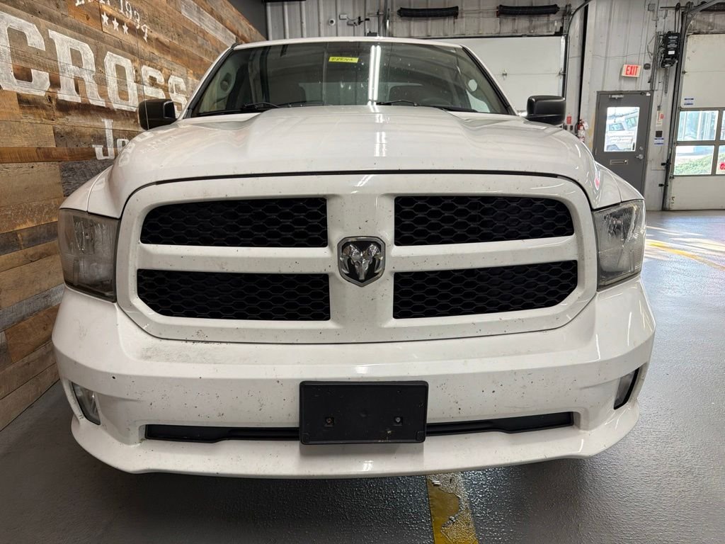 Used 2014 Bright White Clearcoat Ram Tradesman image 4