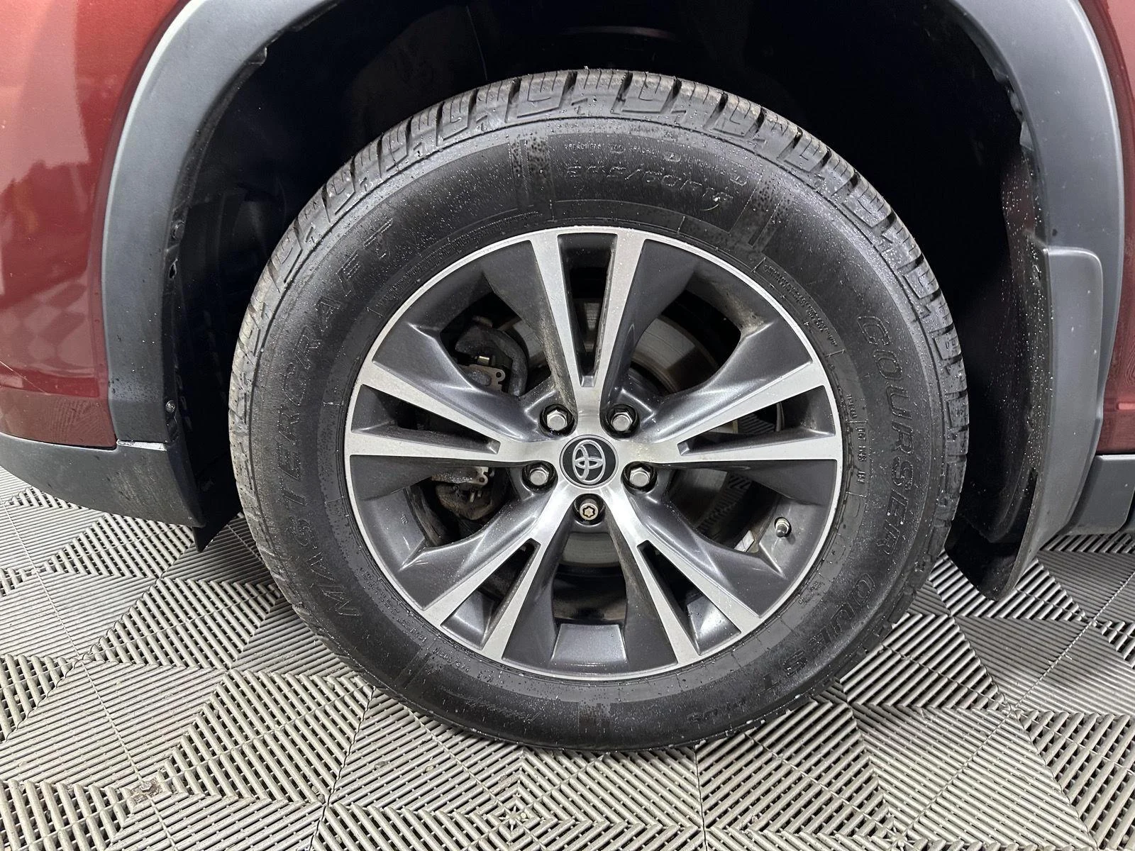 Used 2019 Ooh La La Rouge Mica Toyota LE image 13