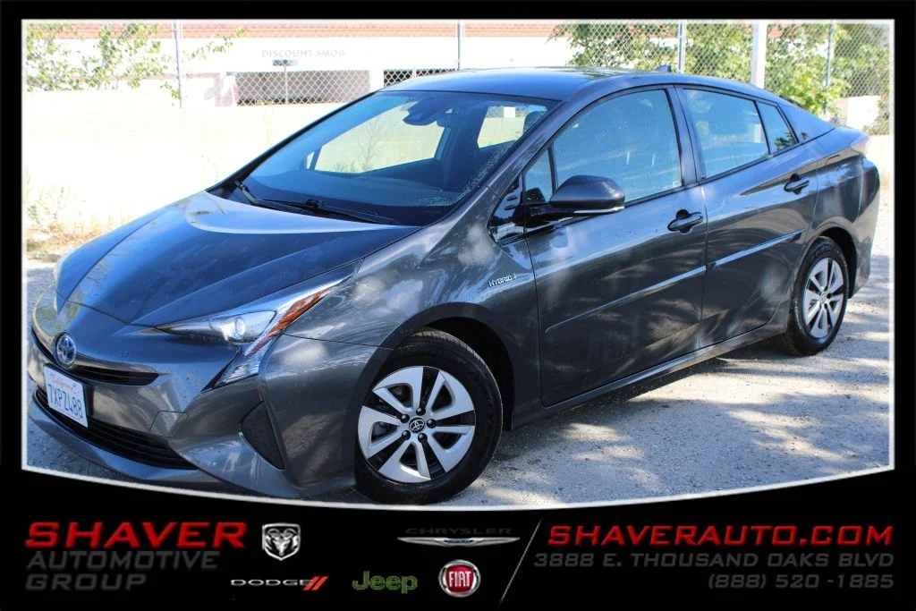 2017 Toyota Prius Three's photo