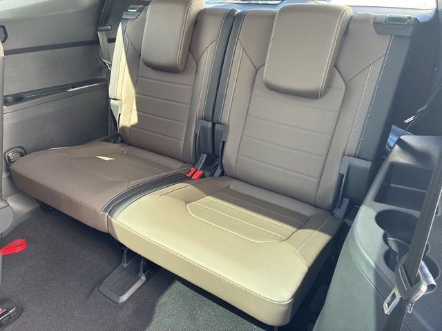 New 2026 Deep Black Volkswagen 2.0T SEL image 11