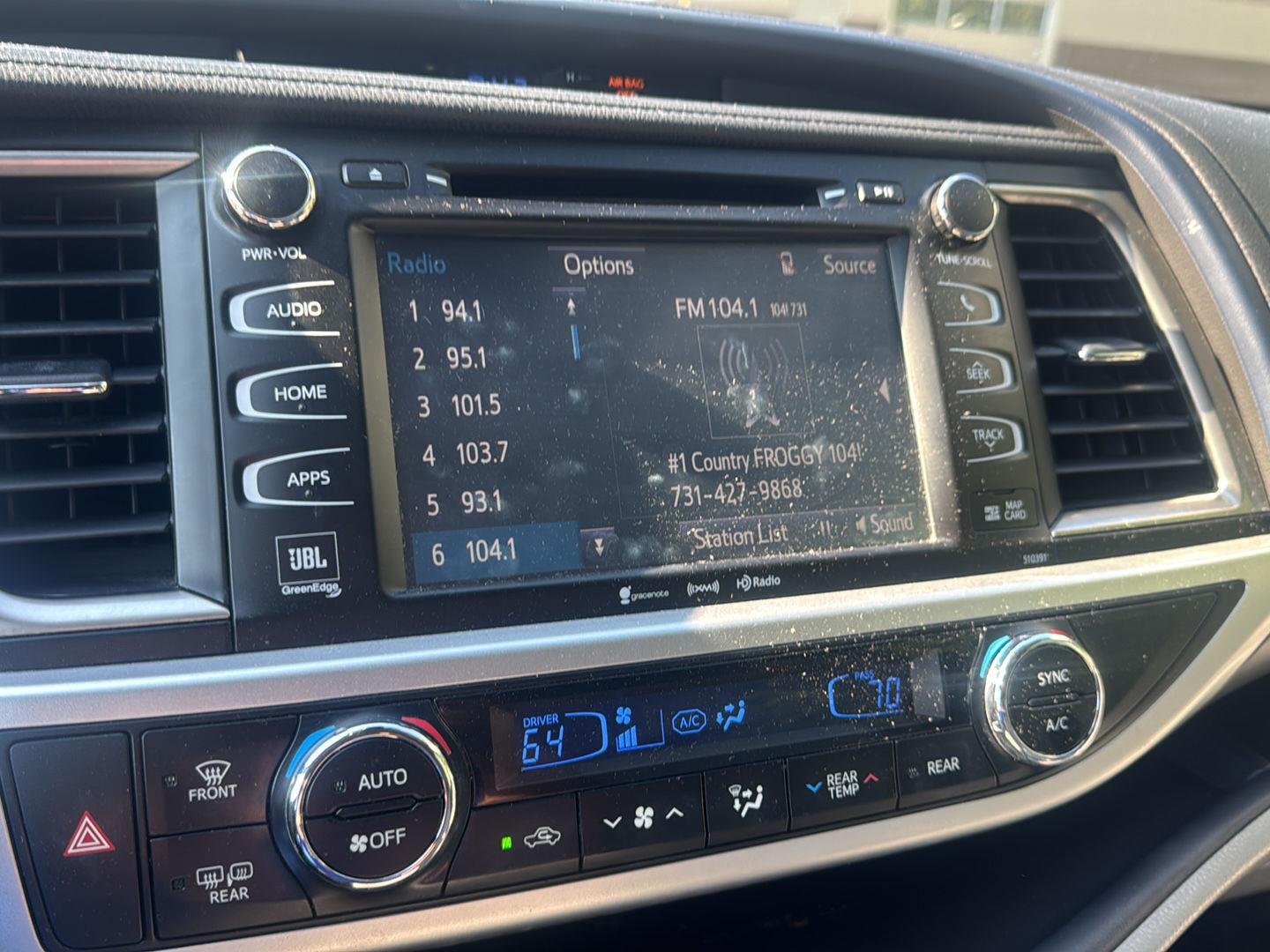 Used 2019 Blizzard Pearl Toyota Limited Platinum image 14