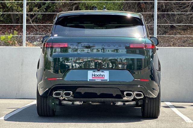 New 2026 British Racing Green Land Rover Dynamic SE image 4