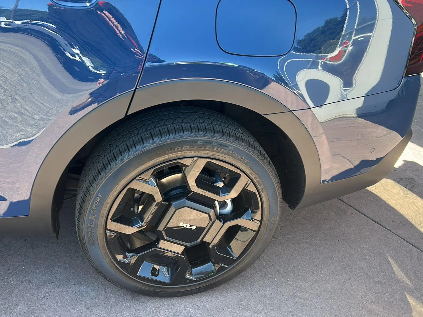 Used 2024 Midnight Lake Blue Kia X-Line SX image 26