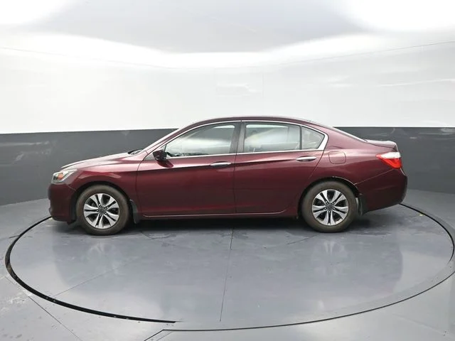 Used 2013  Honda LX image 4
