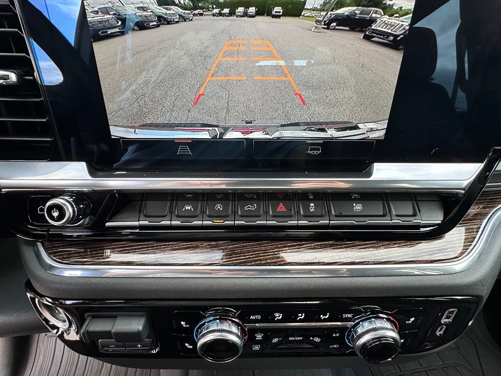 Used 2023 Sterling Metallic GMC Elevation image 33