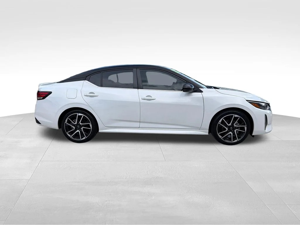 Certified Used 2024 White Nissan SR image 9