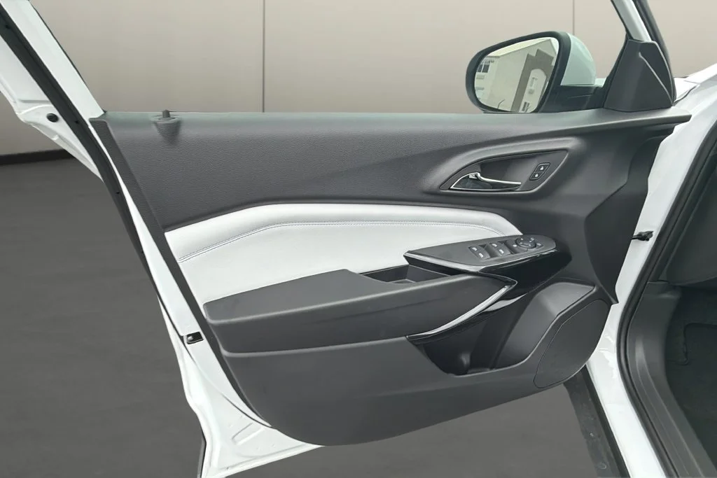 New 2026 Summit White Chevrolet LT image 14