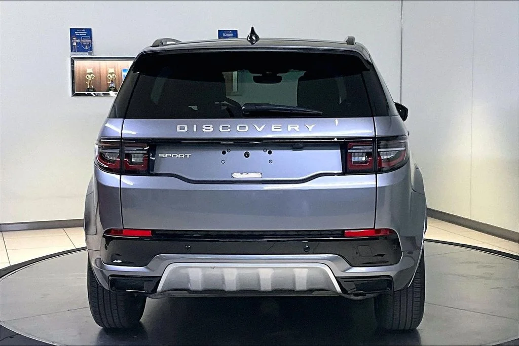 Used 2025 Gray Land Rover S image 4
