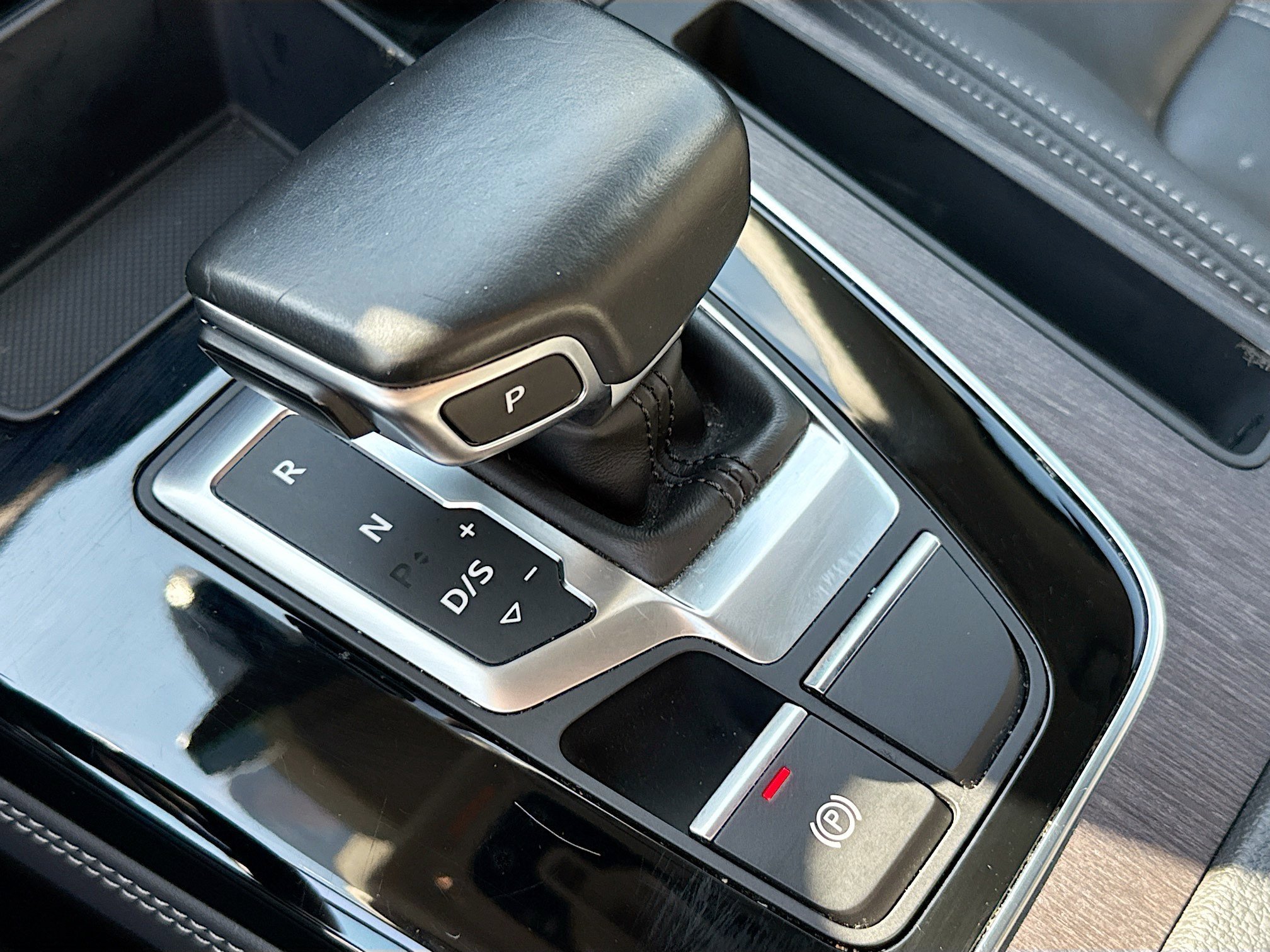 Used 2021 Navarra Blue Metallic Audi Premium Plus image 29