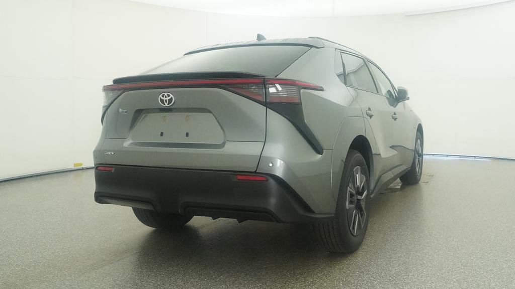 New 2026 Heavy Metal Toyota XLE image 21