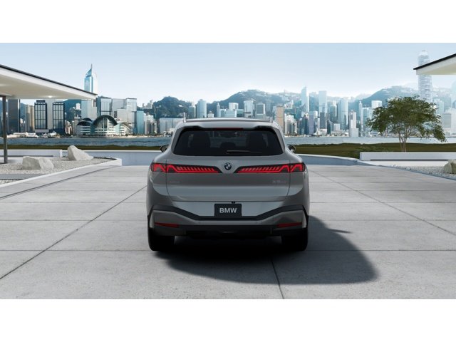 New 2027 Space Silver Metallic BMW X5 40 image 5