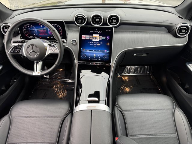 Used 2025 Black Mercedes-Benz GLC 300 image 10