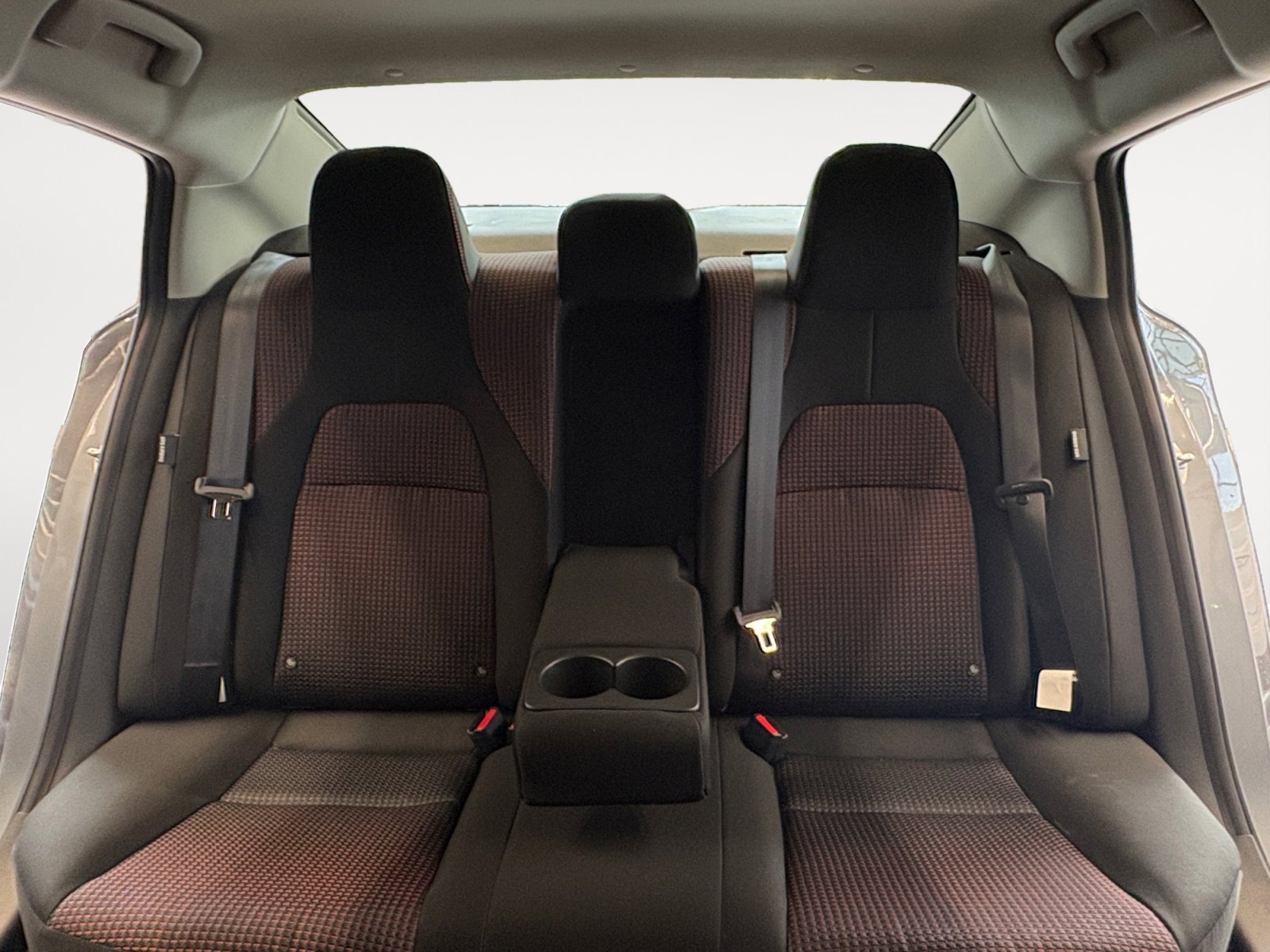 2026 Nissan Sentra SR - Photo 26
