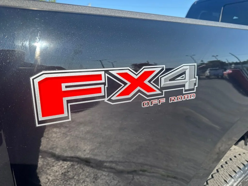 Used 2025 Black Metallic Ford Platinum image 51