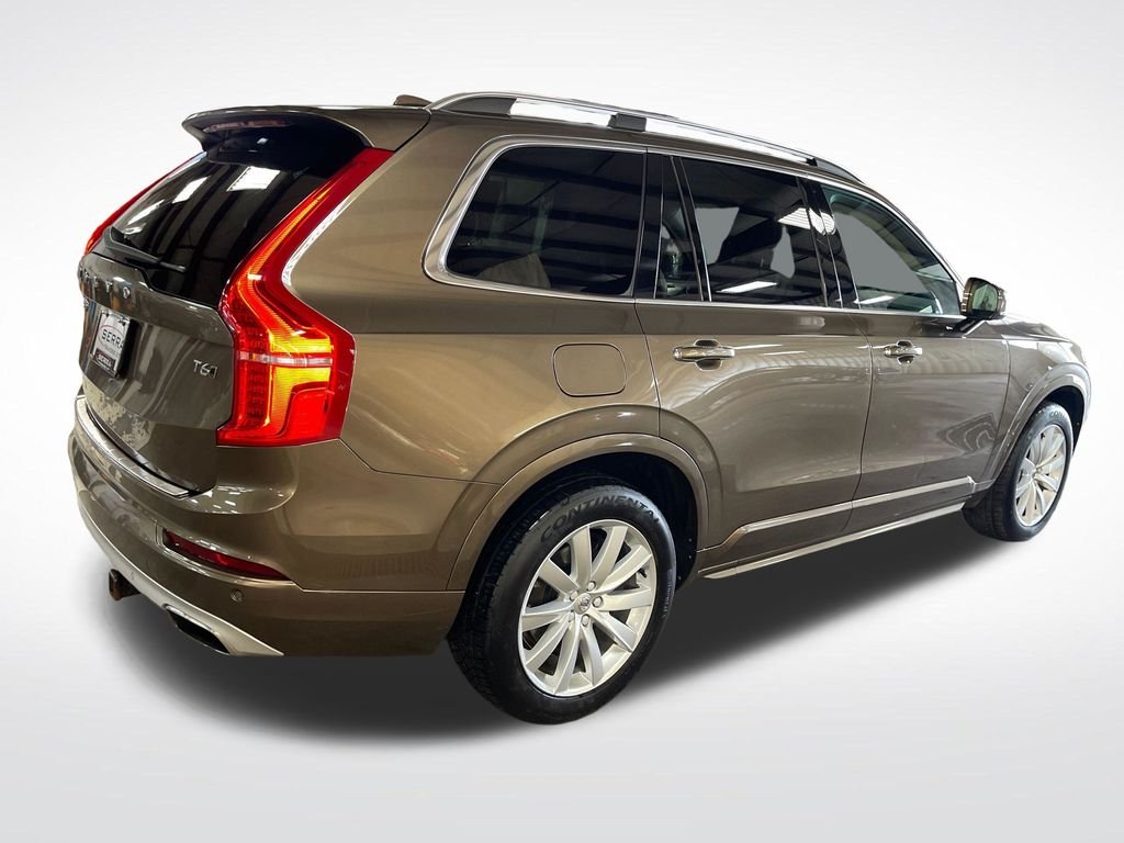 Used 2016 Blue Volvo T6 Momentum image 5