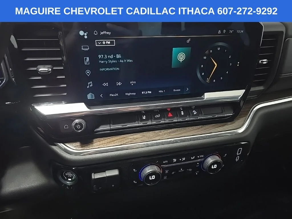 Used 2025 White Chevrolet LT image 24