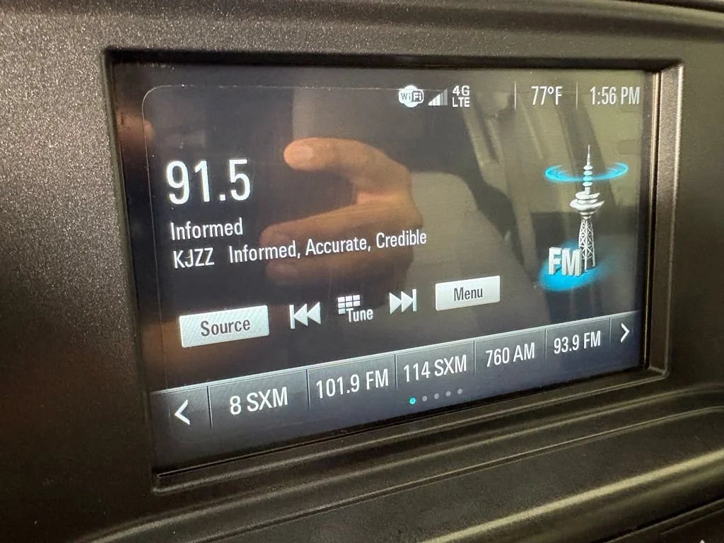 Used 2018 BLACK Chevrolet Custom image 31
