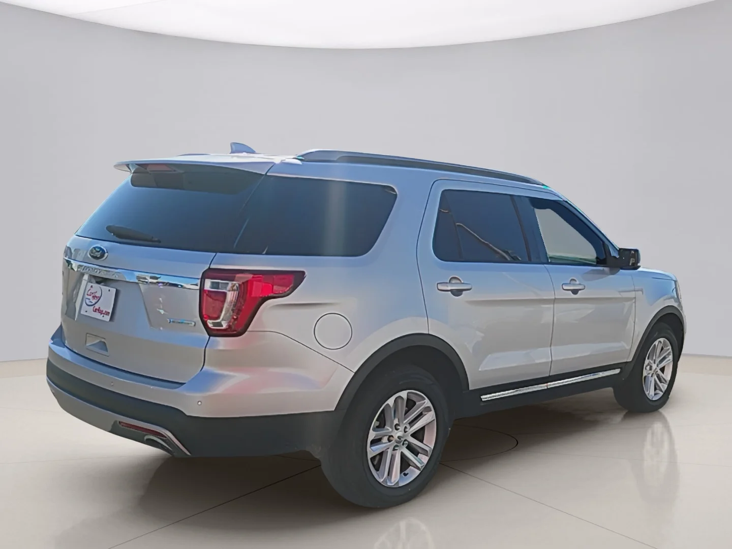 Used 2017 Silver Ford XLT image 5