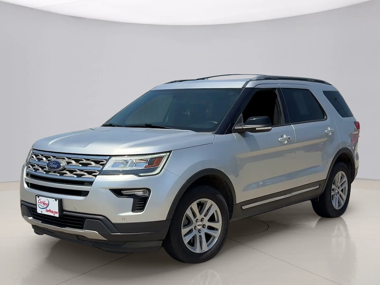 Used 2018 Silver Ford XLT image 1
