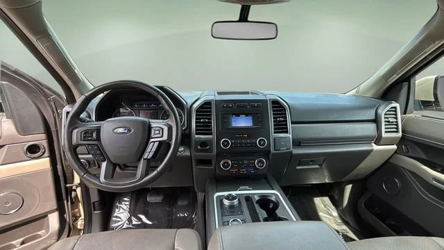 Used 2018 Gold Ford XLT image 16