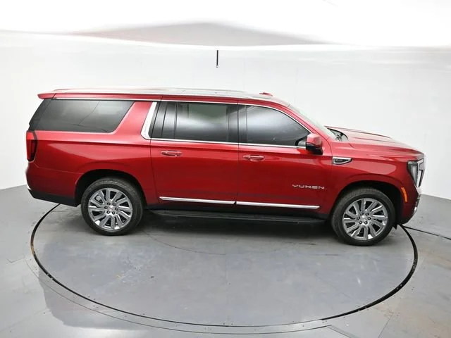 Used 2025 Volcanic Red Tintcoat GMC Elevation image 44