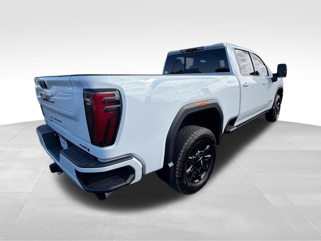 Used 2024 White GMC AT4 image 8