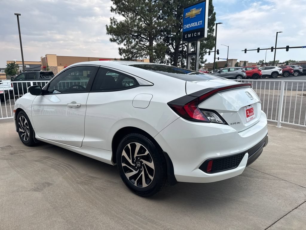 Used 2017  Honda LX image 3