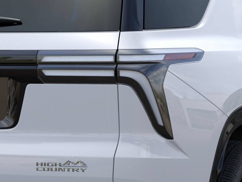 New 2026 Polar White Tricoat Chevrolet High Country image 11