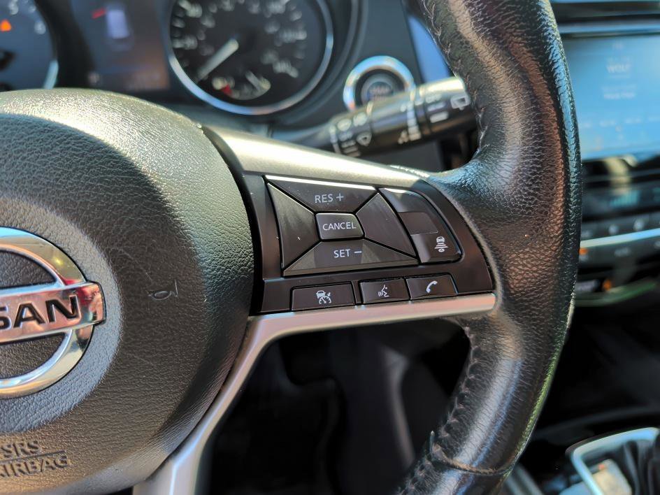Used 2018 Brilliant Silver Nissan SV image 20