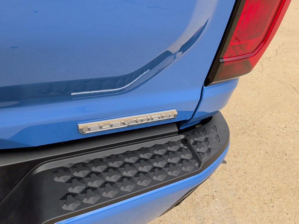 Used 2026  GMC Elevation image 42